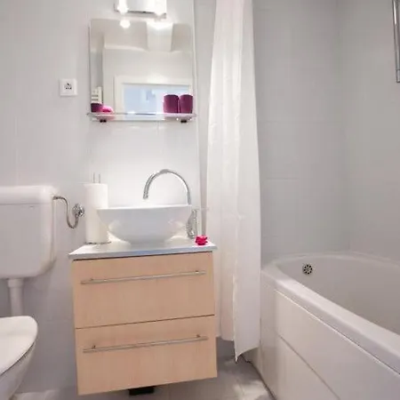 Nera - Triplex Two Bedroom With Balcony And Sea View 杜布罗夫尼克