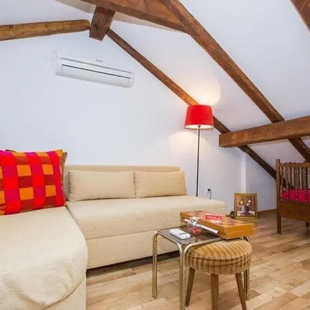 Nera - Triplex Two Bedroom With Balcony And Sea View * Dubrovnik