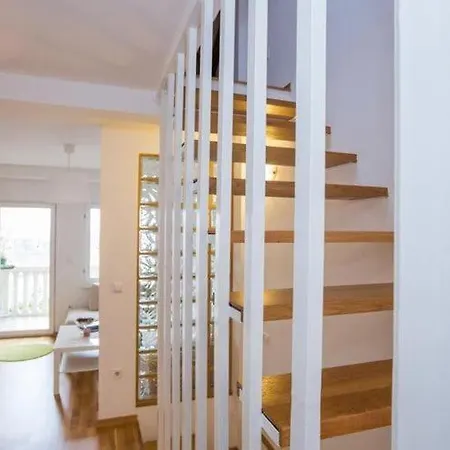 Nera - Triplex Two Bedroom With Balcony And Sea View *