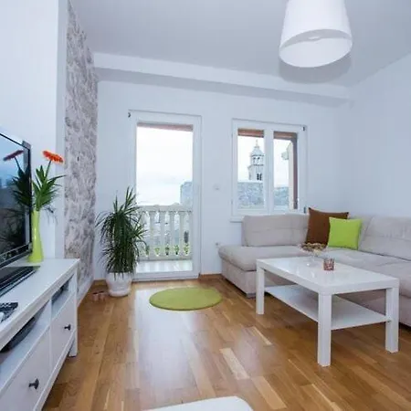 Nera - Triplex Two Bedroom With Balcony And Sea View