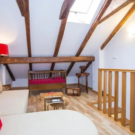 Nera - Triplex Two Bedroom With Balcony And Sea View *