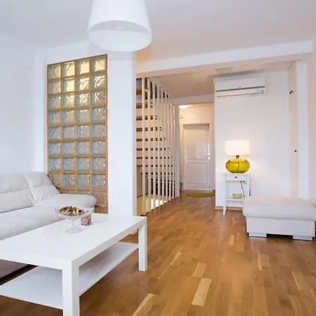 Nera - Triplex Two Bedroom With Balcony And Sea View Lägenhet *