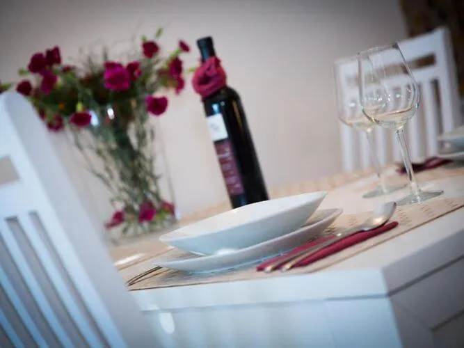 Nera - Triplex Two Bedroom With Balcony And Sea View דוברובניק