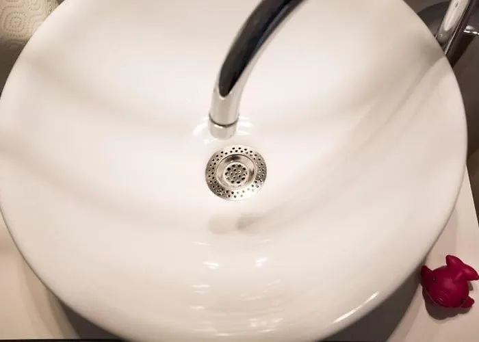 Nera - Triplex Two Bedroom With Balcony And Sea View דירה *