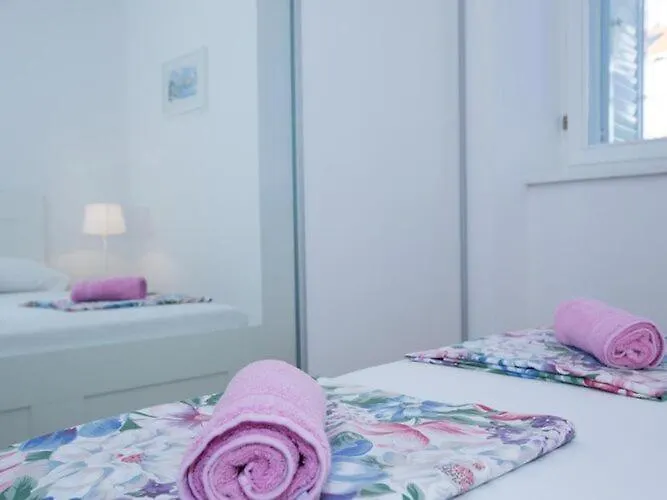 דירה Nera - Triplex Two Bedroom With Balcony And Sea View