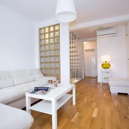 Nera - Triplex Two Bedroom With Balcony And Sea View